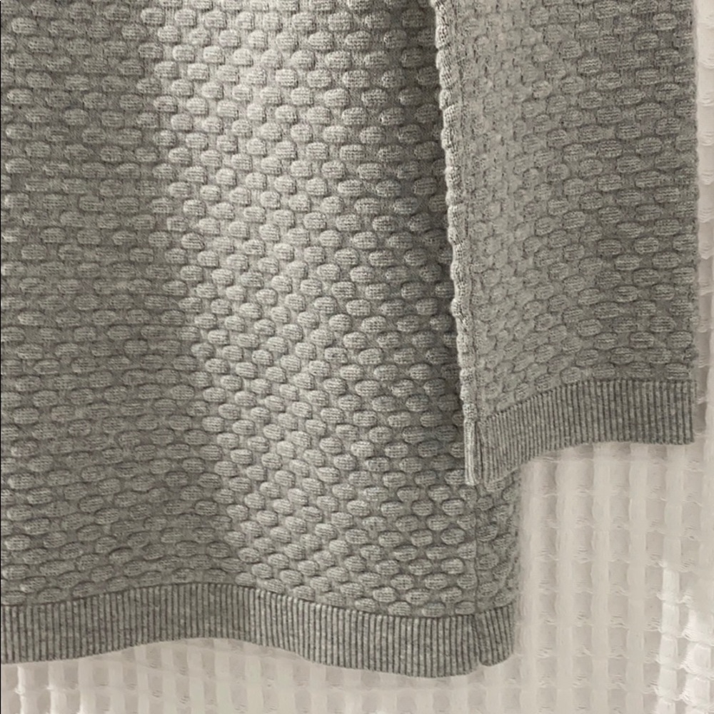 Sweater - Picture 9 of 9